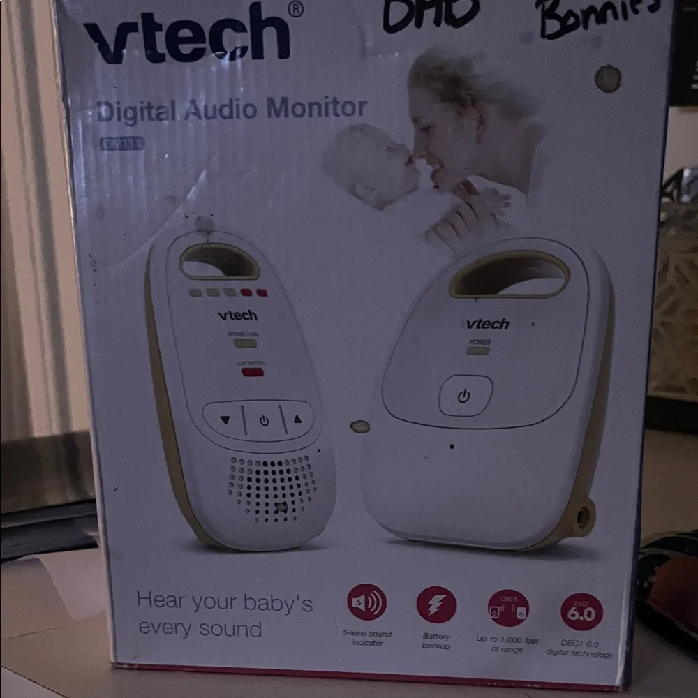 VTech White Digital Audio Monitor - Picture 1 of 1